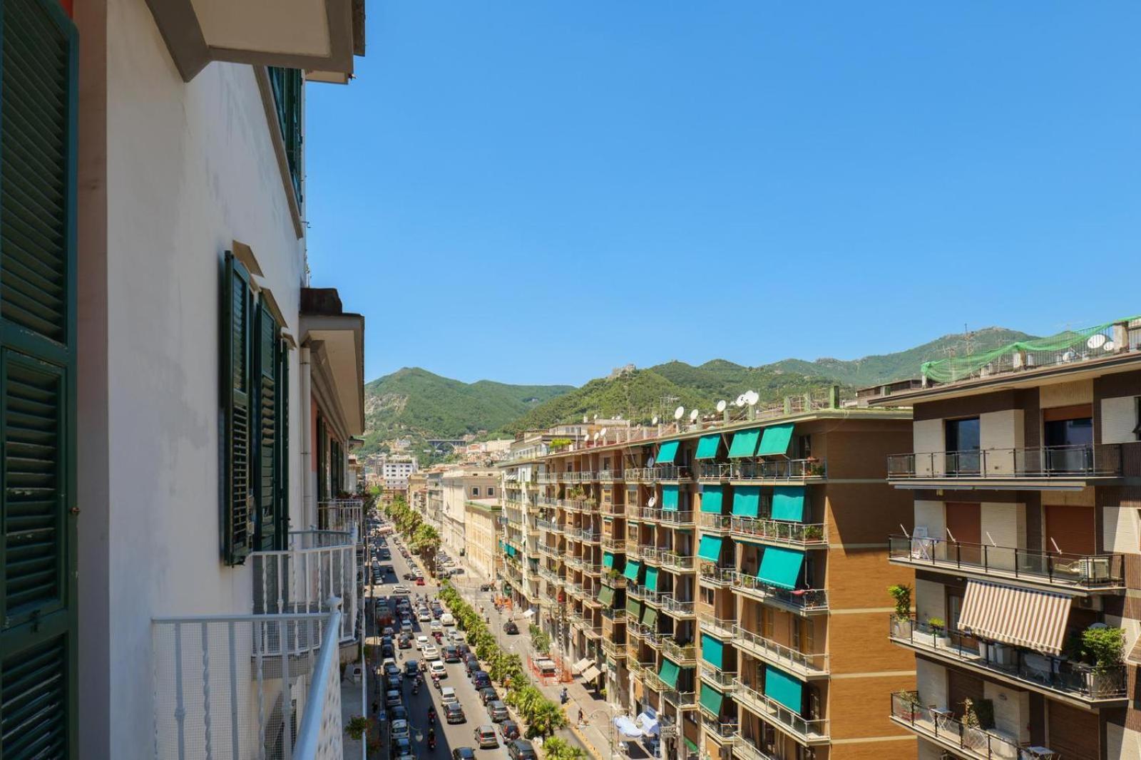 Palazzo Galeoni Luxury Suites Salerno Exteriér fotografie
