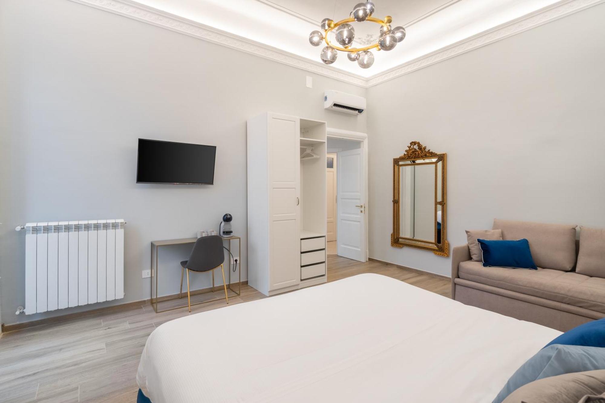 Palazzo Galeoni Luxury Suites Salerno Exteriér fotografie